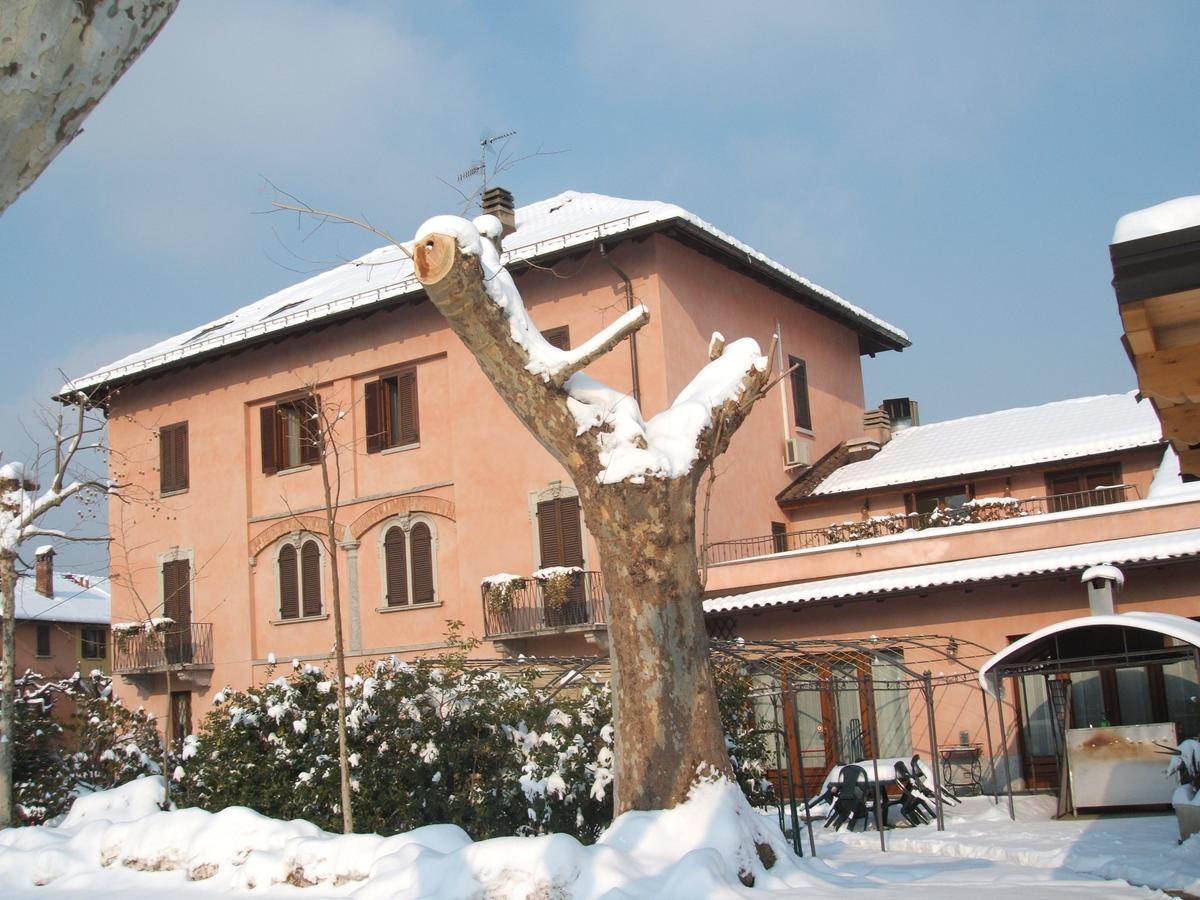 Albergo Michieletto Valmorea Exteriér fotografie
